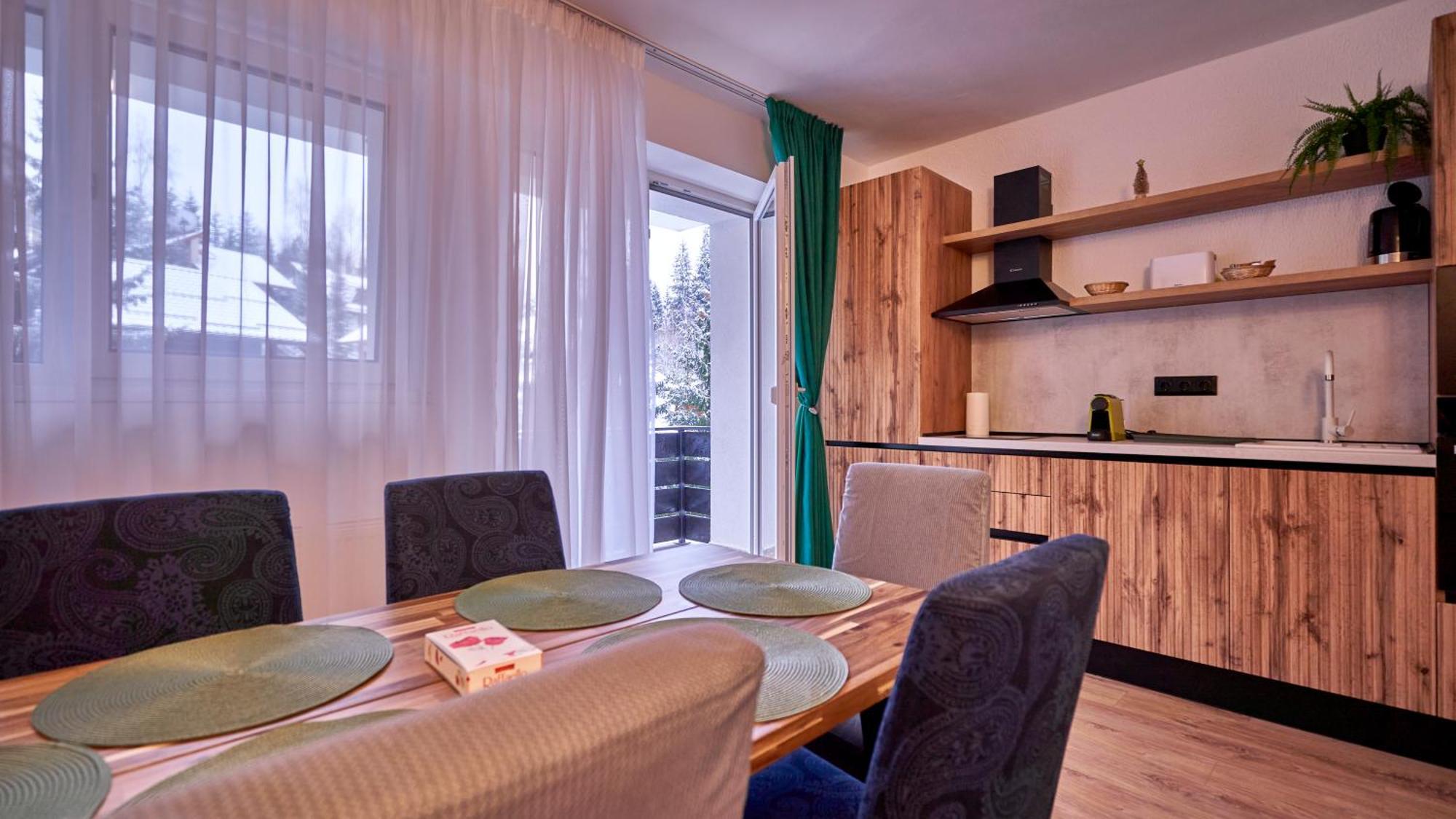 Family Treez Premium Apartments Poiana Brasov Exteriör bild